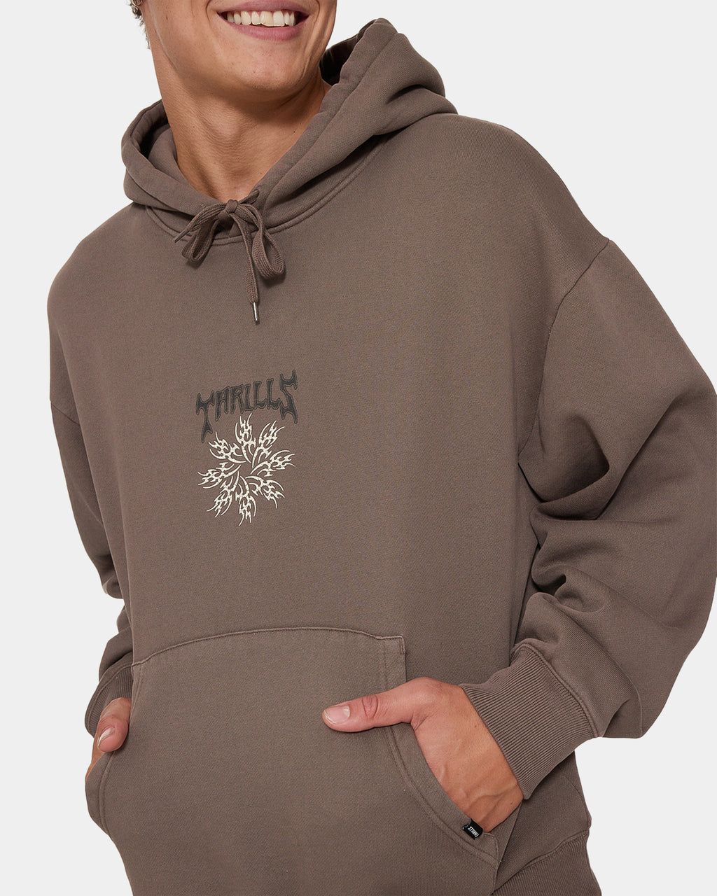 STAGGER SLOUCH PULL ON CROPPED HOOD 26