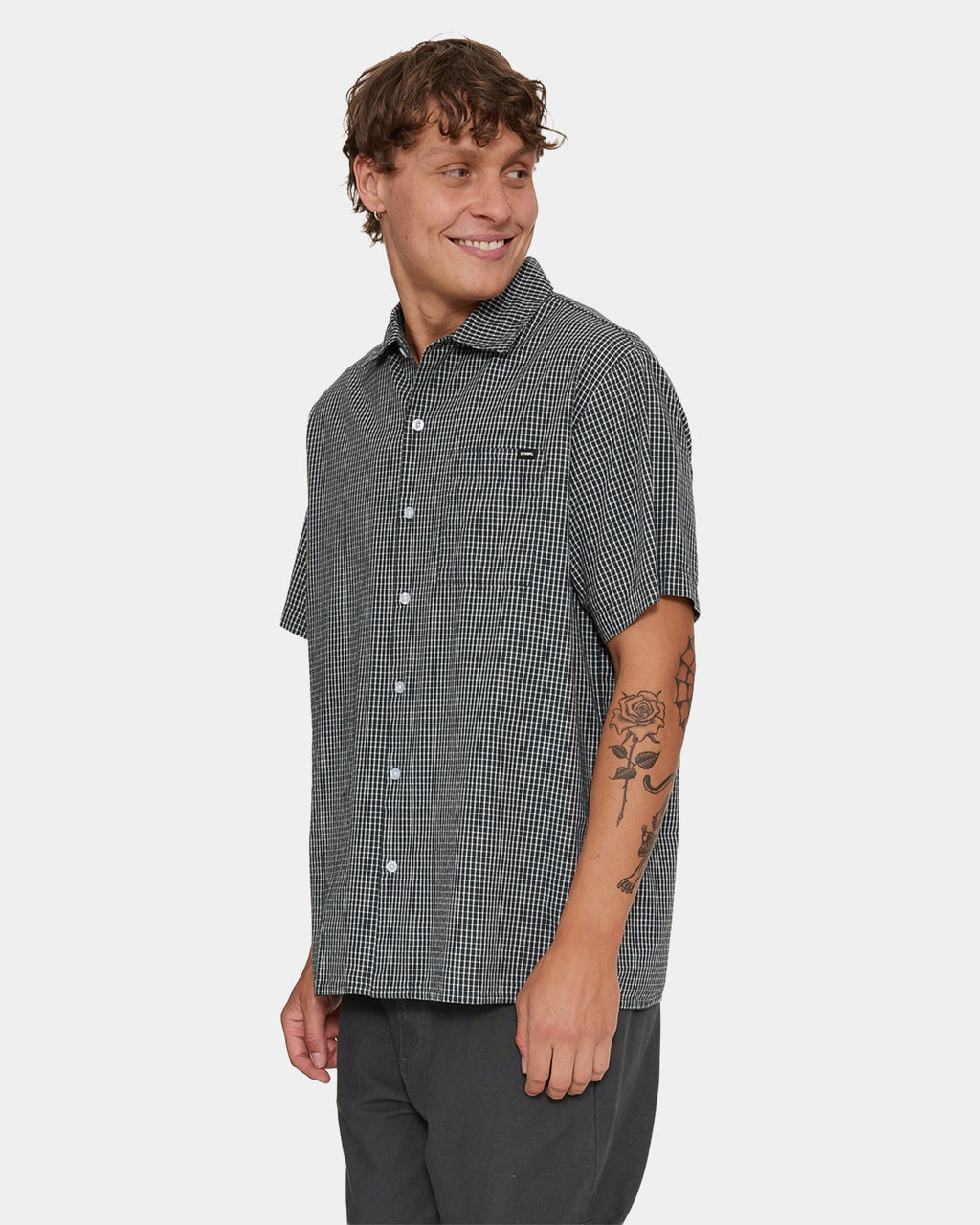 SPLIT DECISION SHORT SLEEVE CHECK S P62