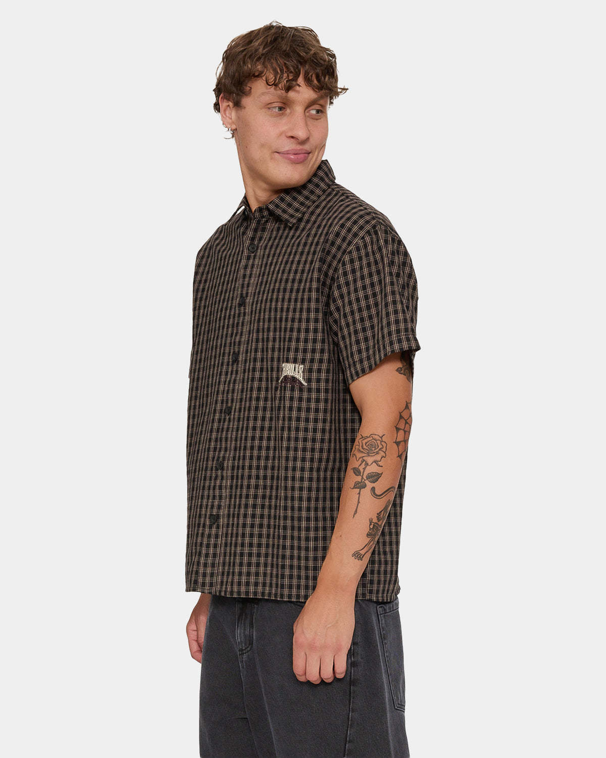 WHAT WE BELIEVE CROPPED SHORT SLEEV BLK1