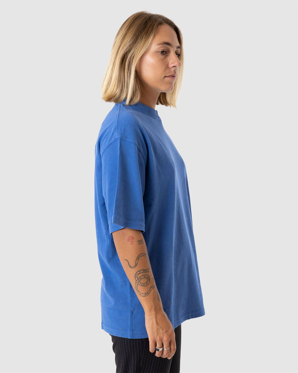 WOMENS SPECTRAL OVERSIZED T-SHIRT