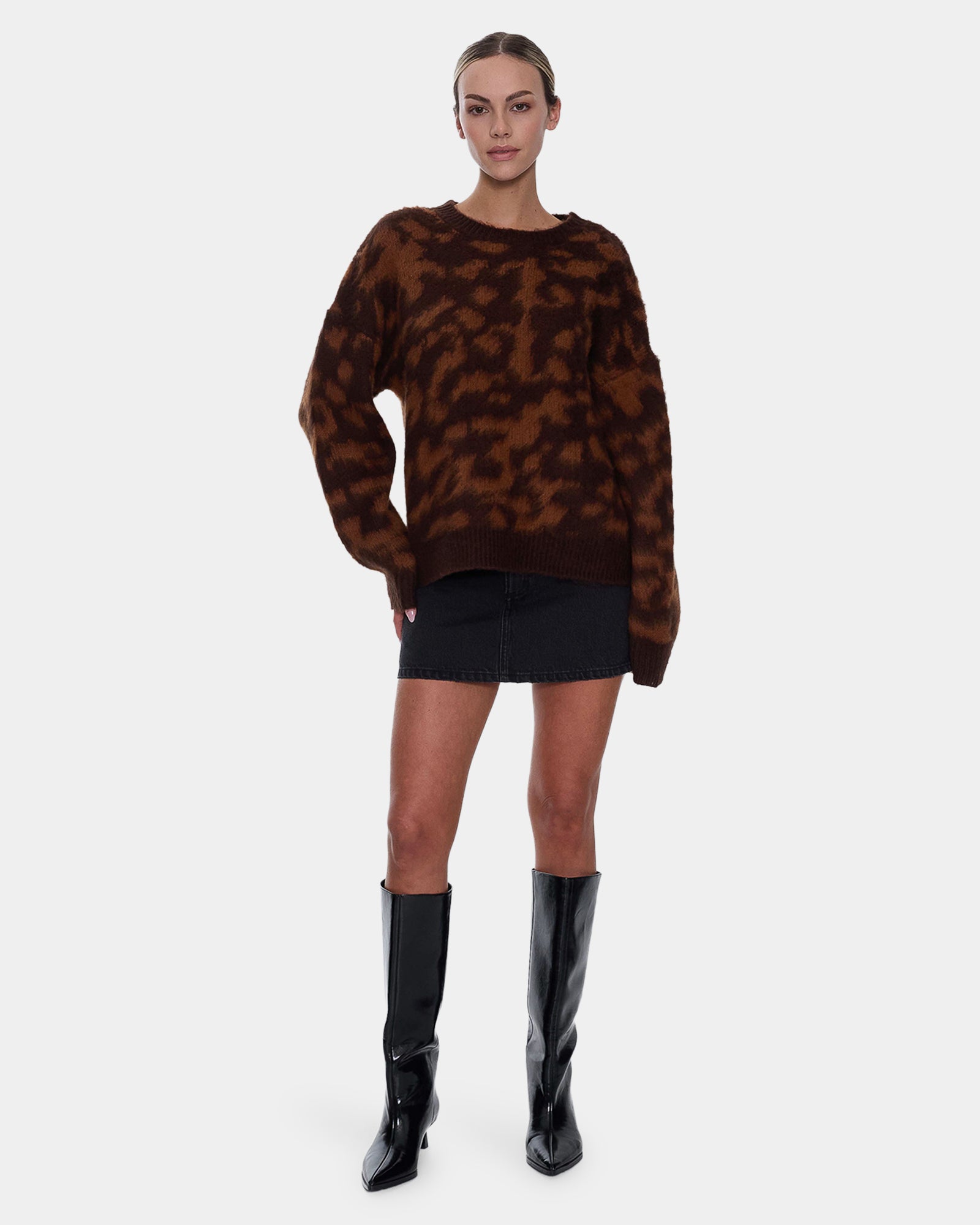 Womens Smokeform Knit Crew Neck