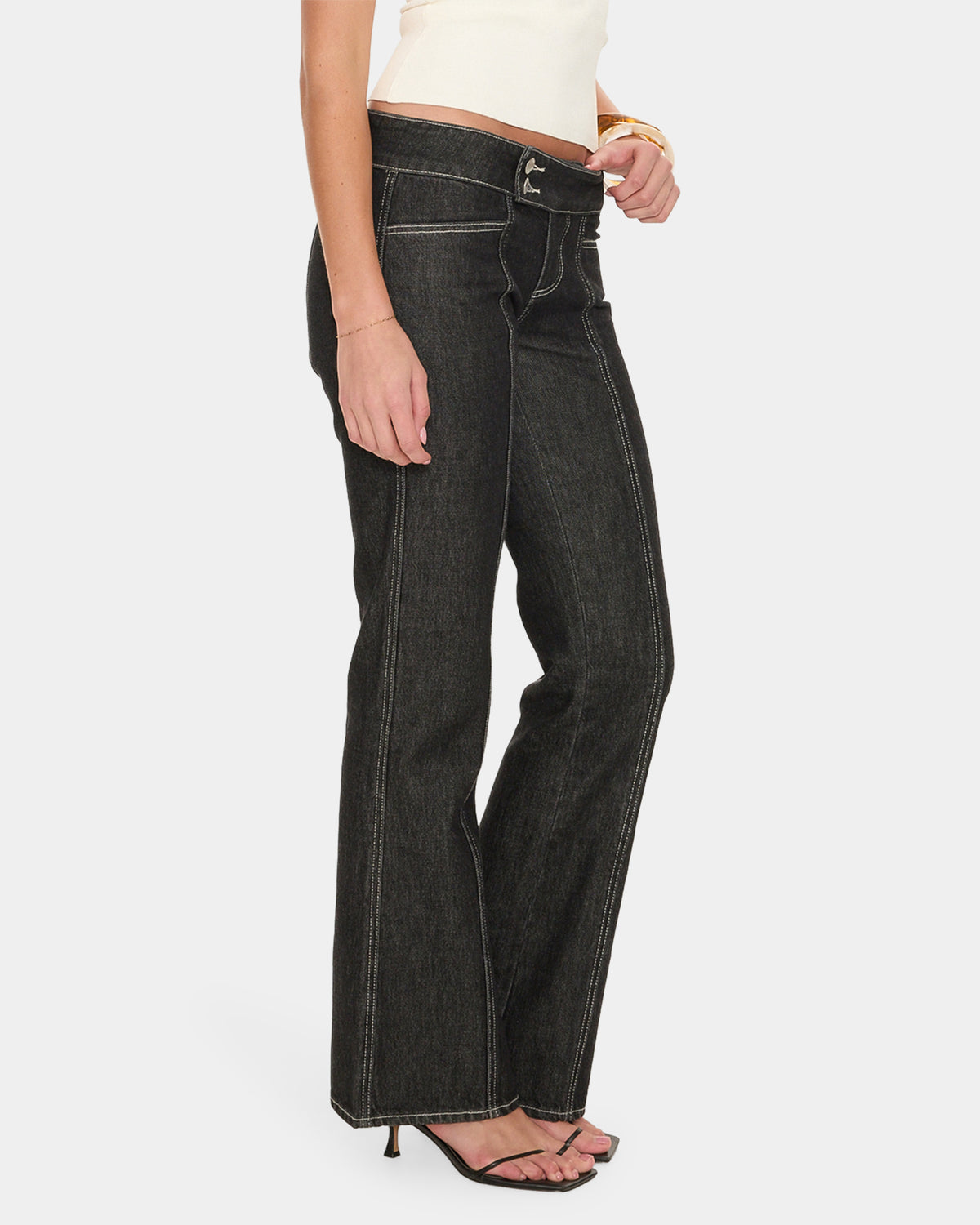 SUKI LOW RISE FLARE JEAN RABK
