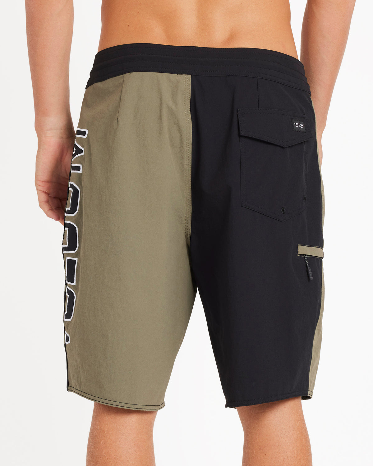 a0812302_volcom_dko_bck6