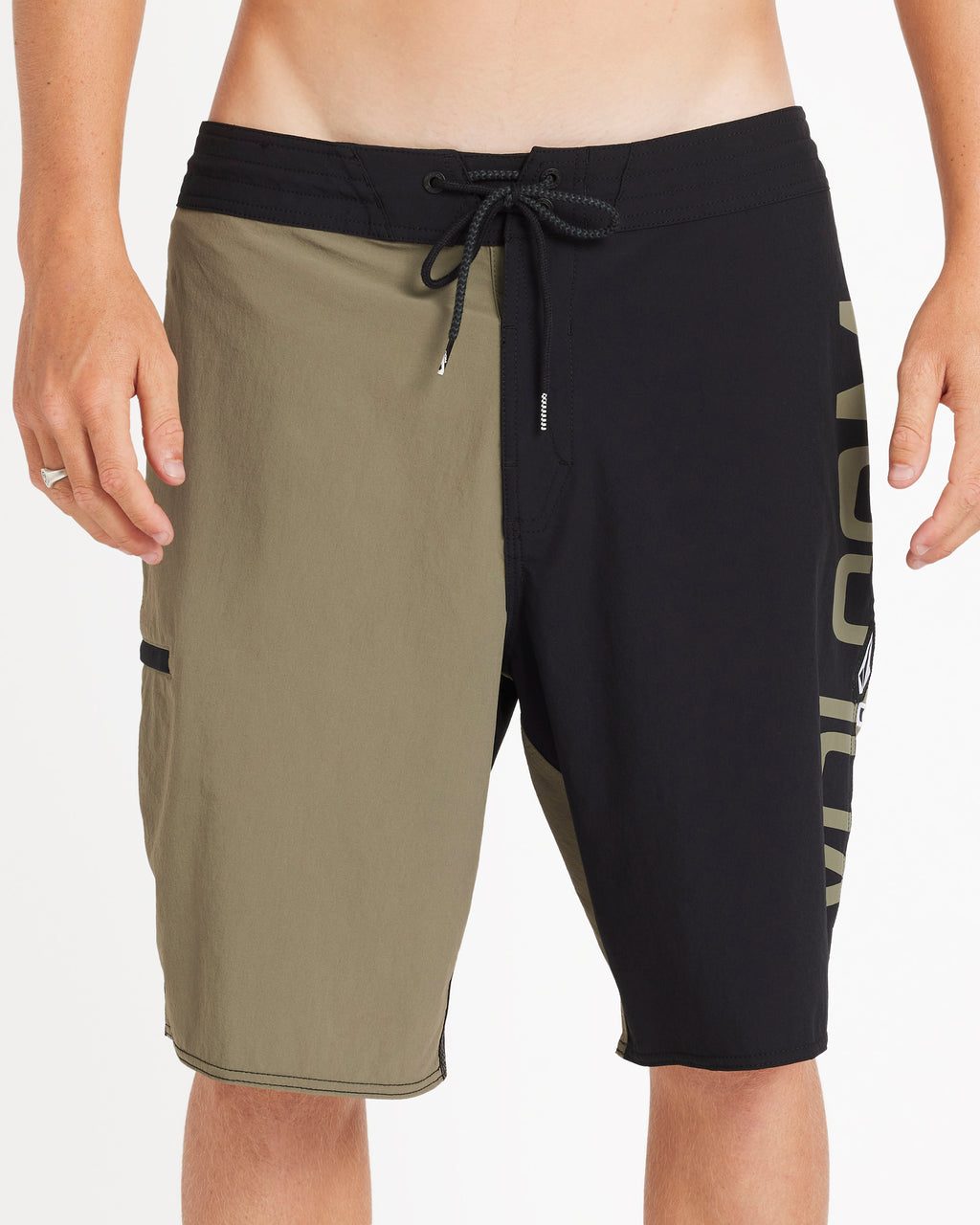 a0812302_volcom_dko_frt6