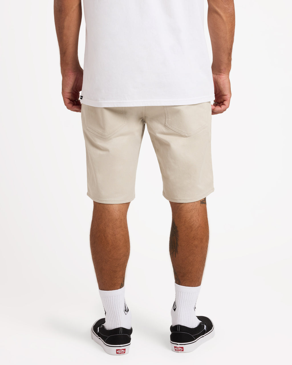 a0932401_volcom_stn_bck1
