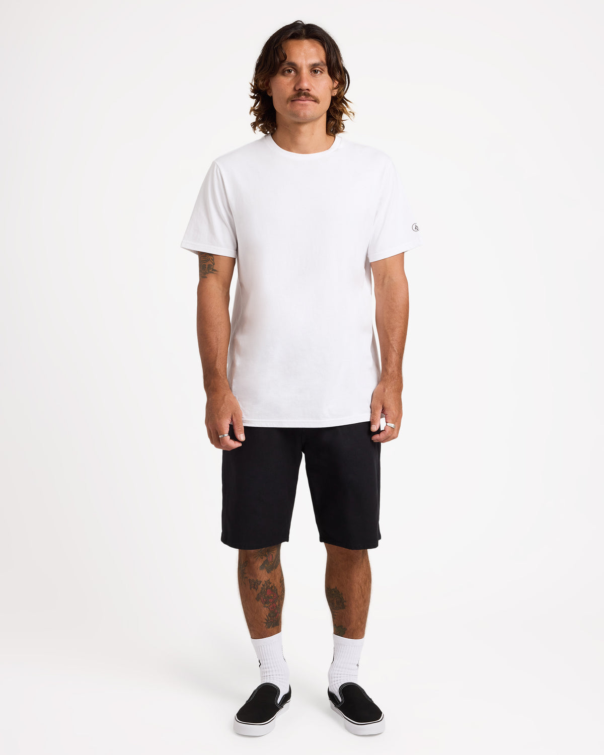 a0932402_volcom_blk_frt9