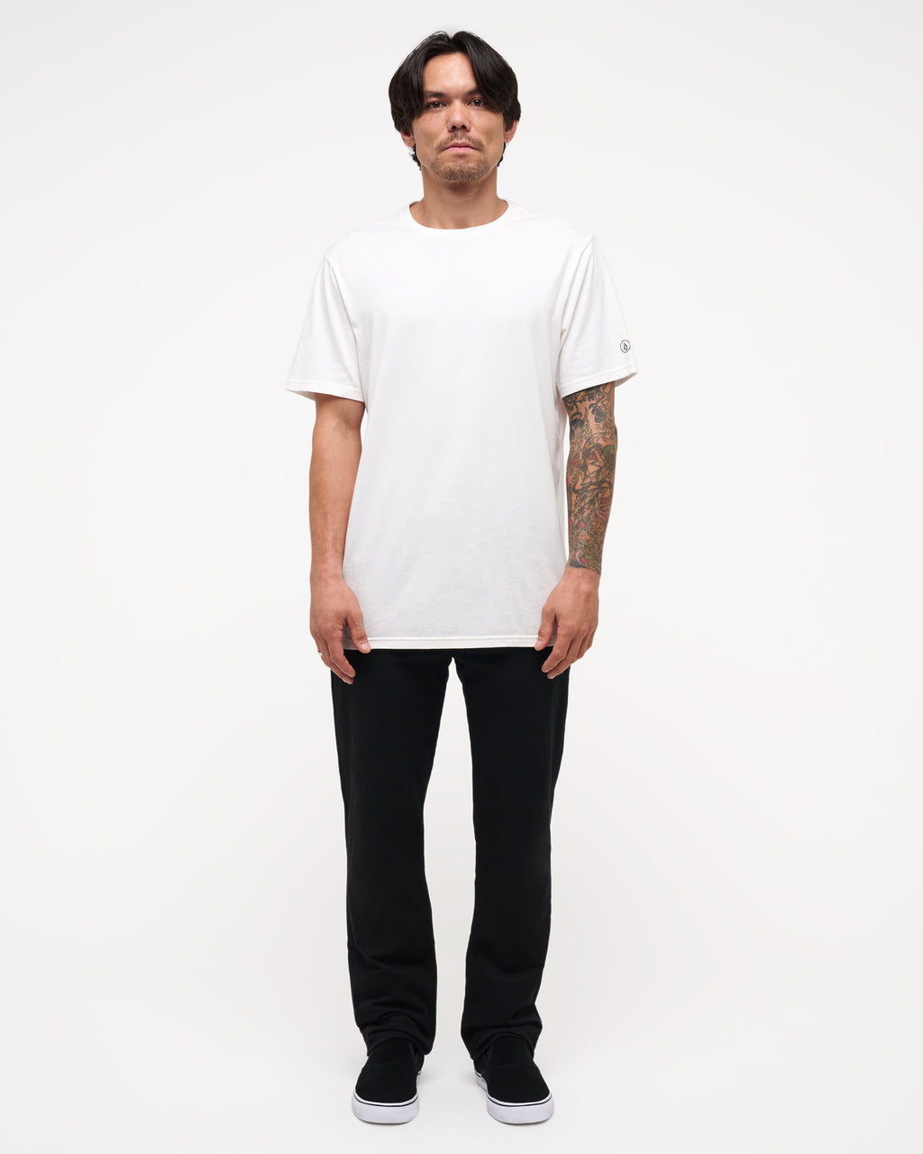 a1112308_volcom_blk_frt9