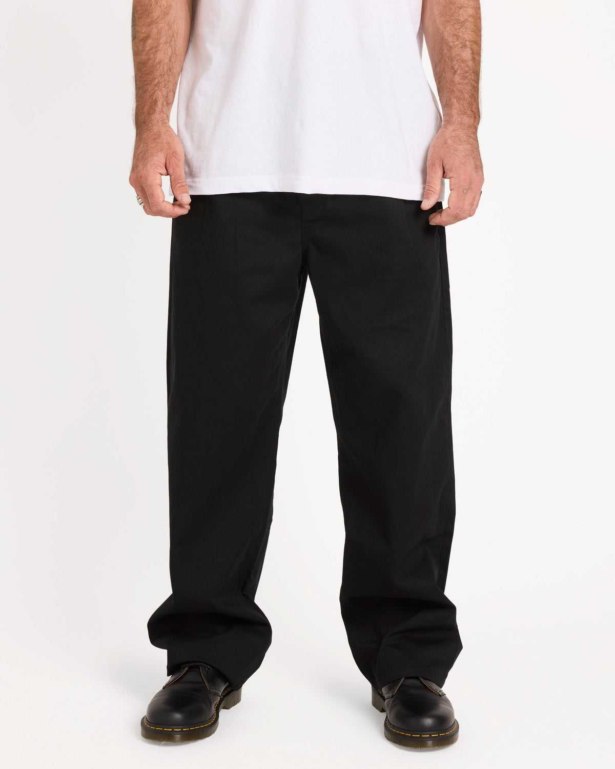 Mens Baggos Pleat Chinos