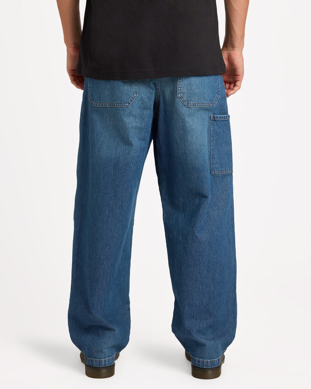 a1912613_volcom_pkb_bck1