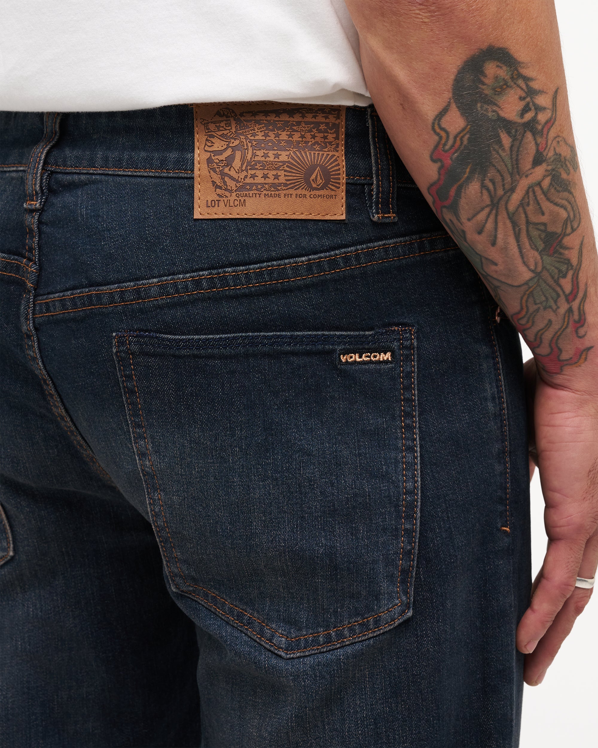 a1912616_volcom_nvb_dtl1