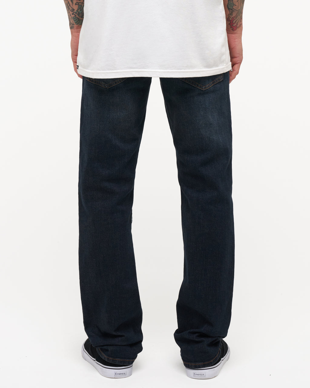 a1912617_volcom_nvb_bck1