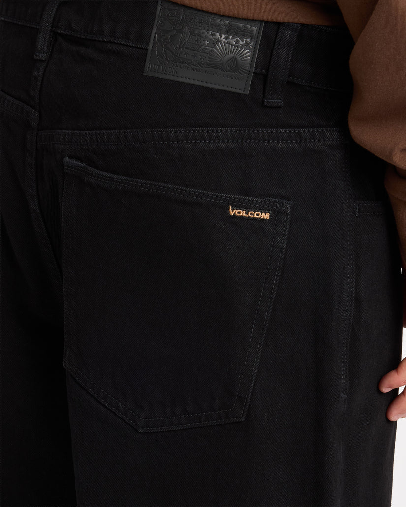 a1912618_volcom_blk_dtl1