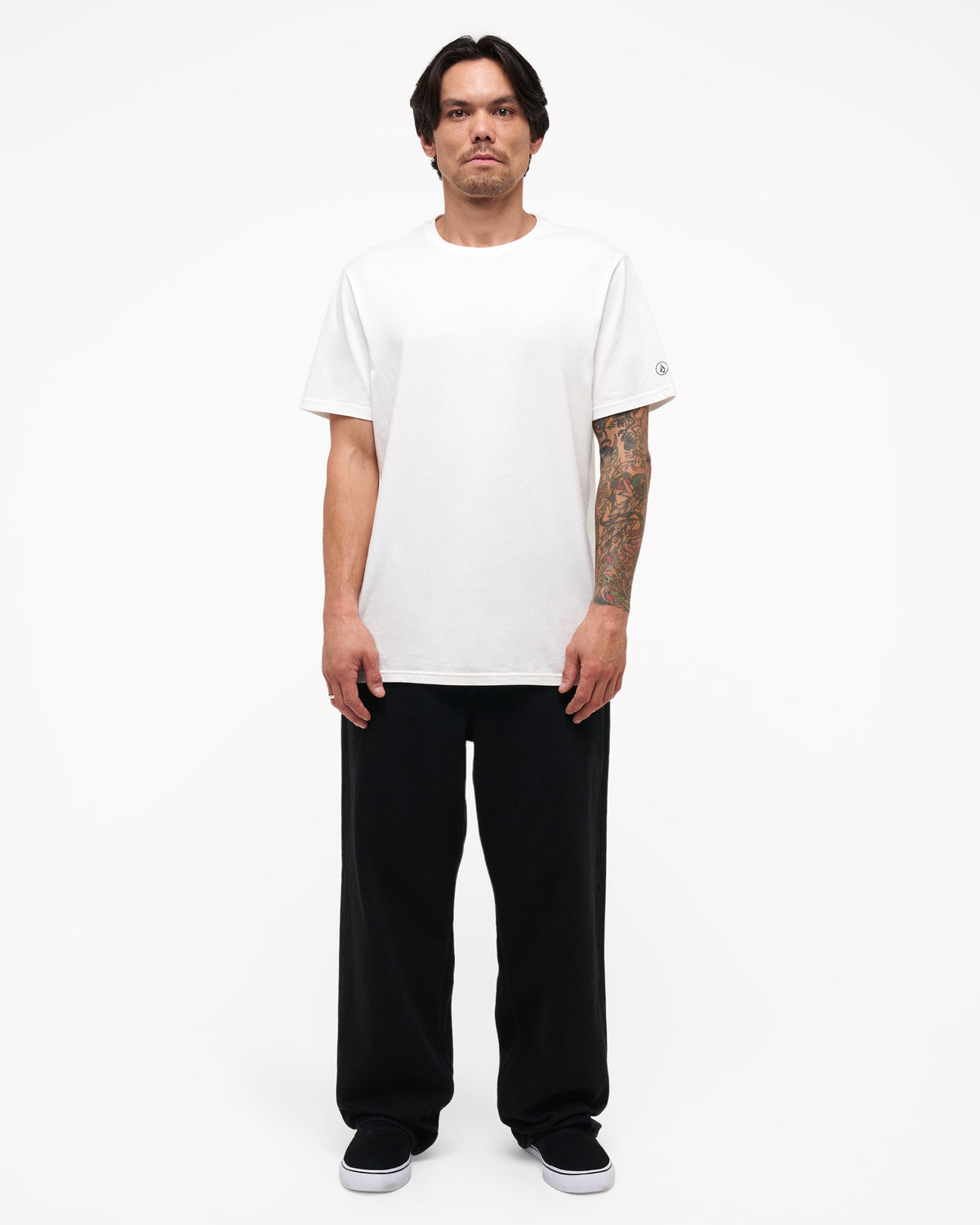 a1912618_volcom_blk_frt9