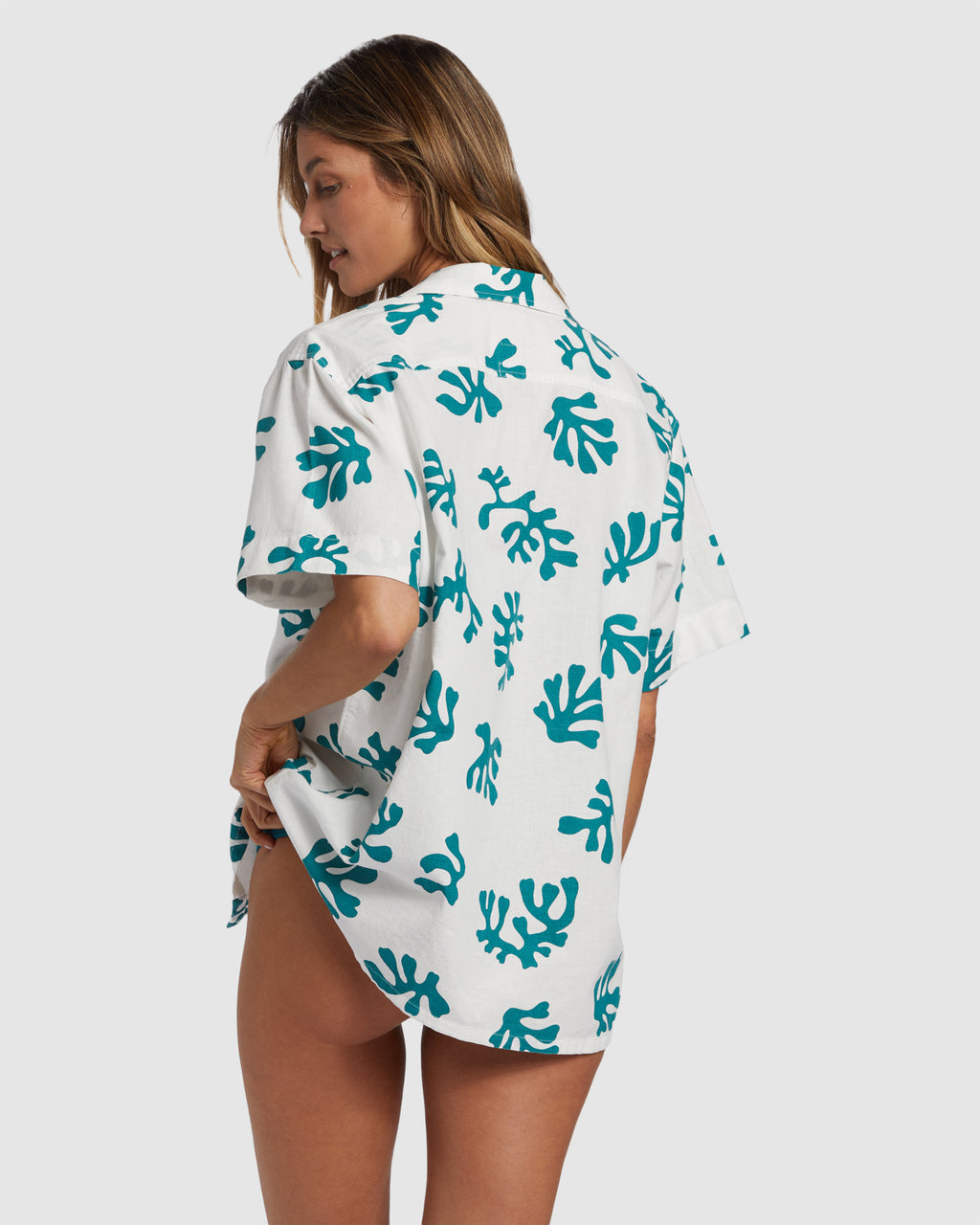 Womens Campy Coral Short Sleeve Shirt