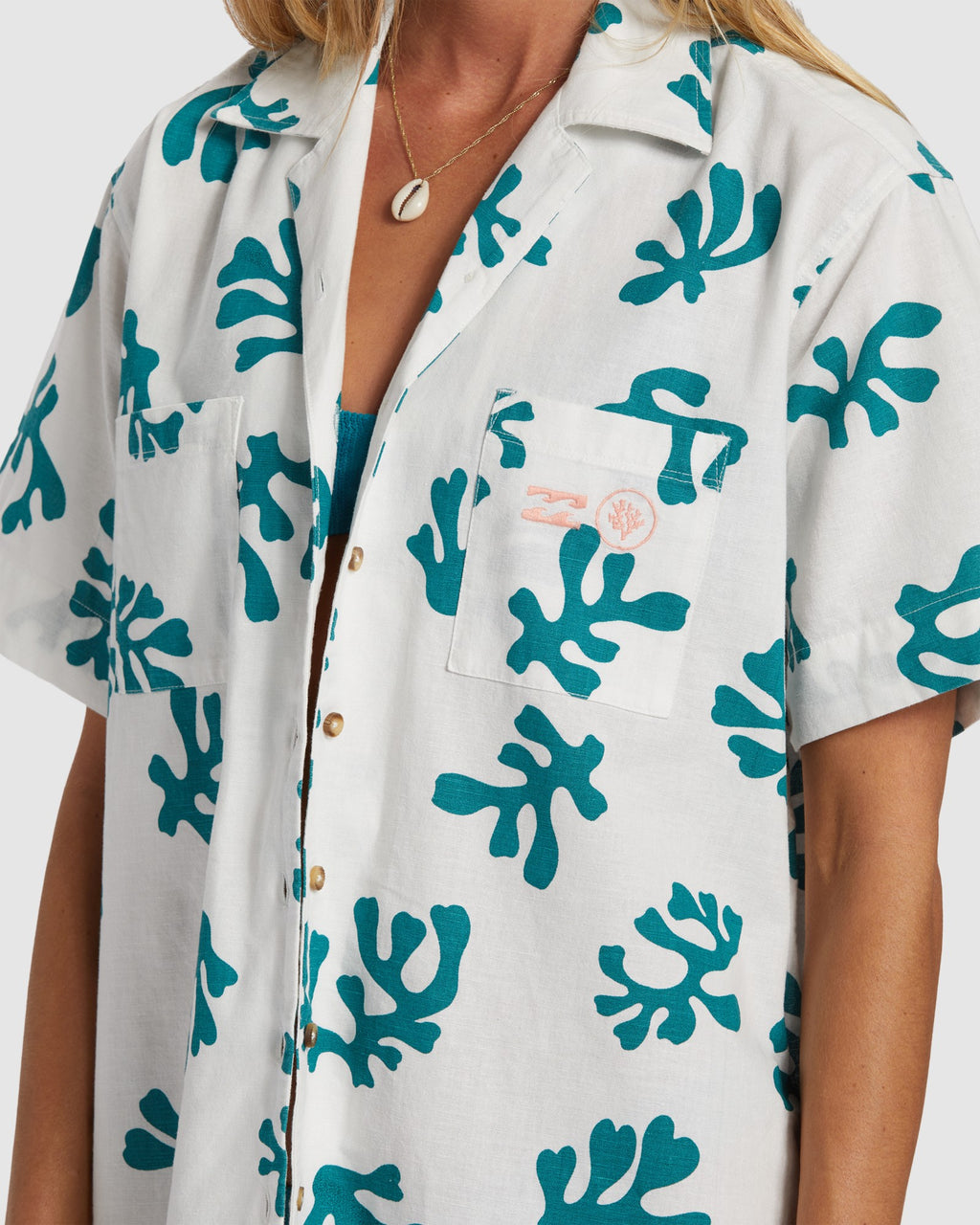 Womens Campy Coral Short Sleeve Shirt