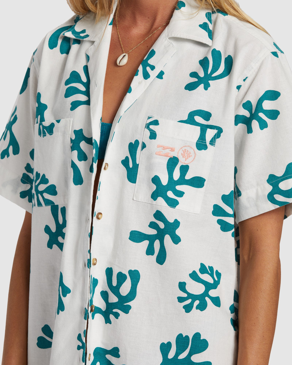 Womens Campy Coral Short Sleeve Shirt