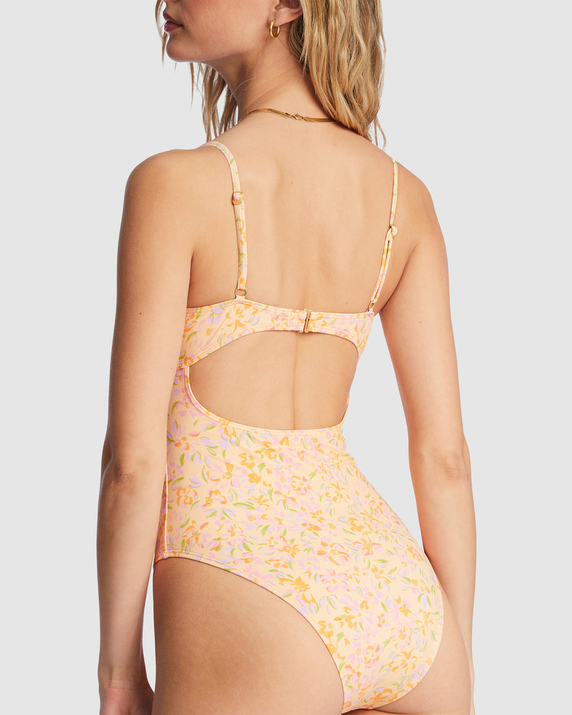Womens Sweet Oasis One Piece Swimsuit