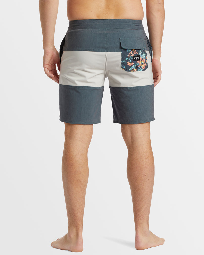 Mens Throw On 19" Boardshorts