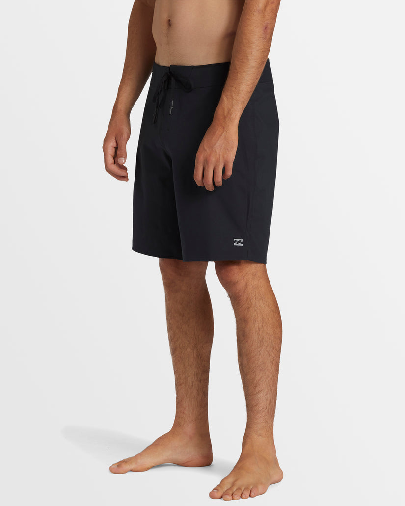 Mens Boat Trip Pro 18" Boardshorts