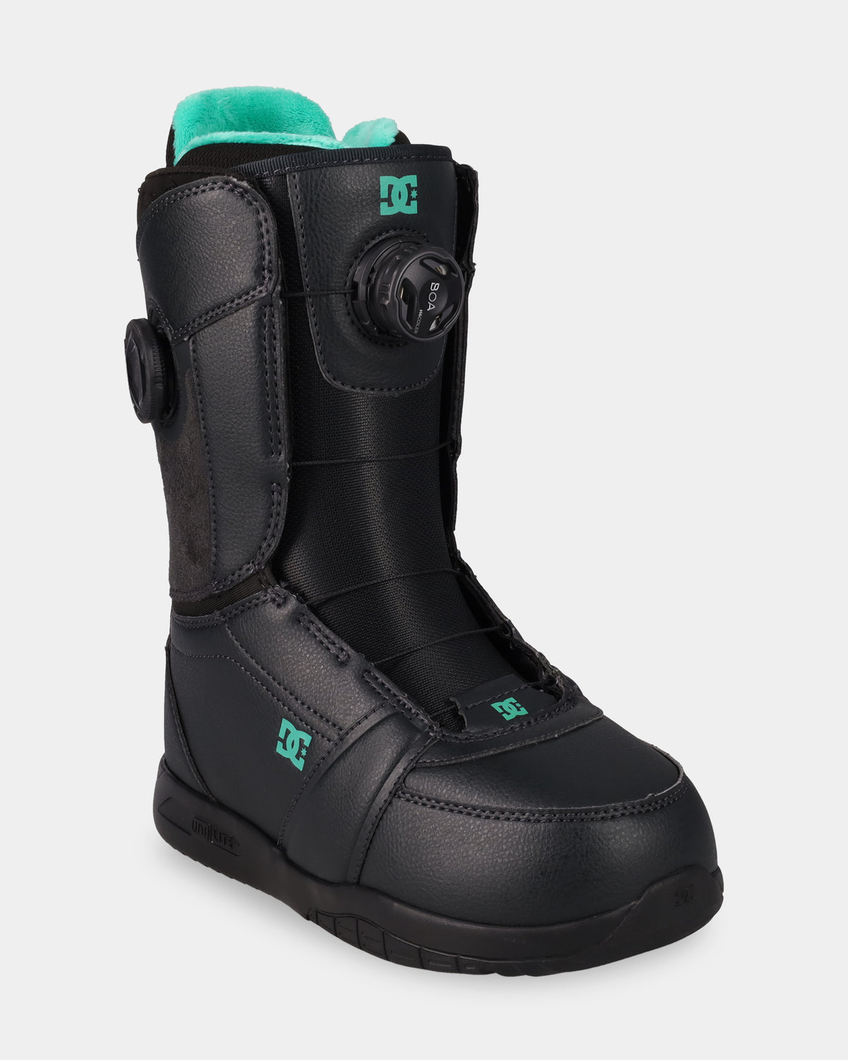 adjo100033_dcshoes_021_frt1