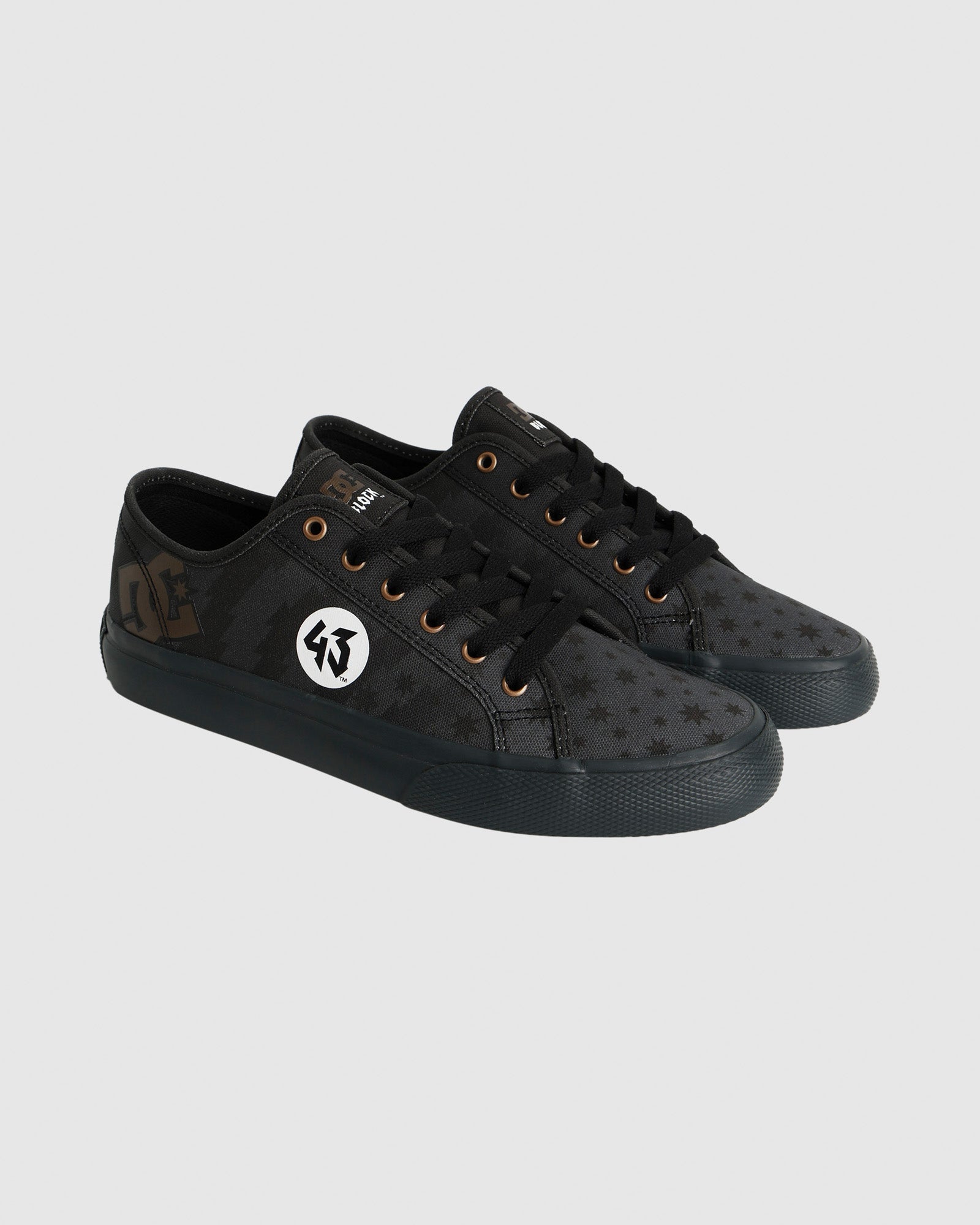 Mens Manual Skate Shoes