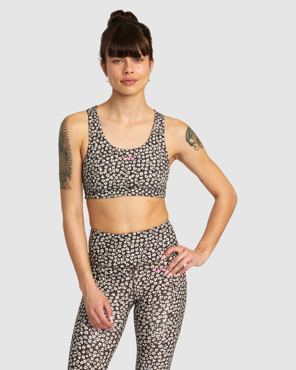 Womens VA Essential Mid Sports Bra