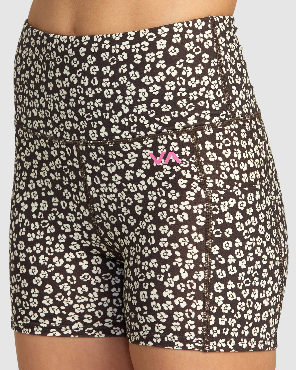 Womens VA Essential Pocket Short II