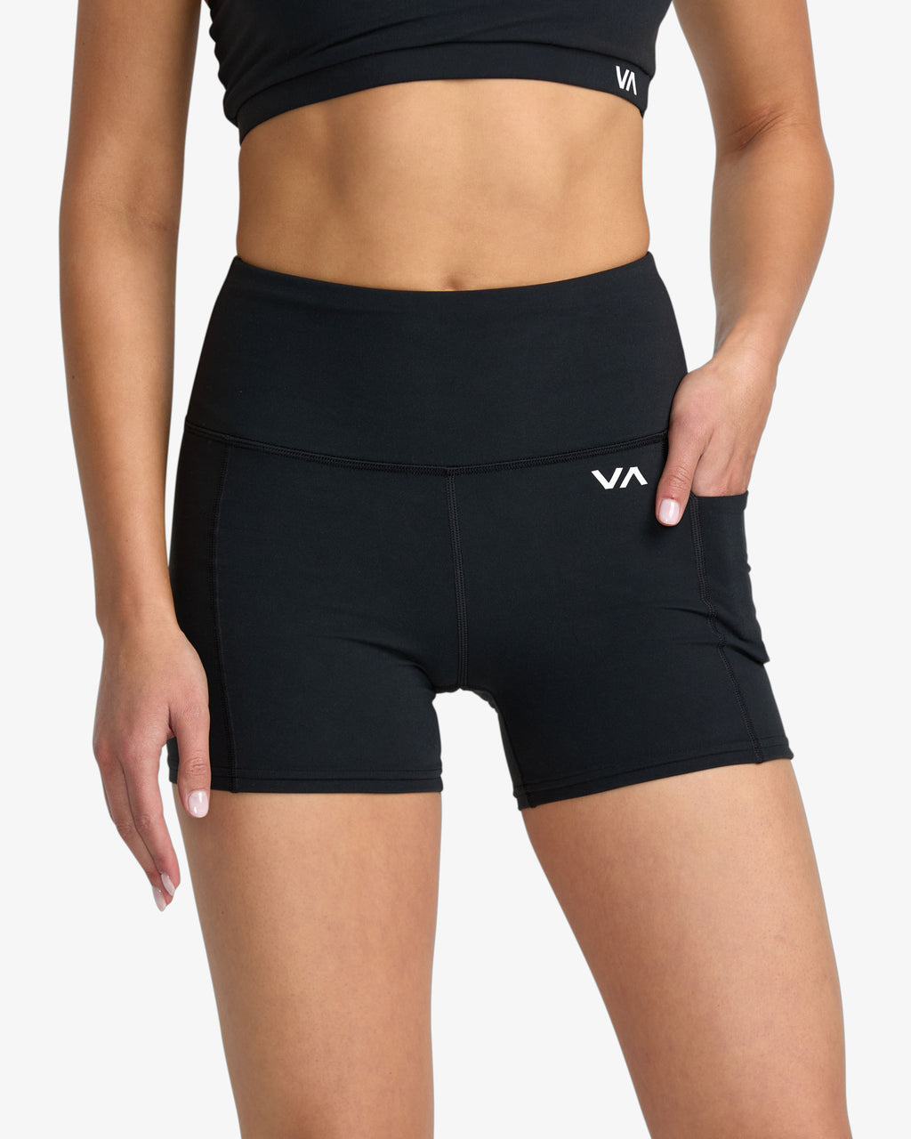 Womens VA Essential Pocket II Sport Shorts