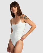 Womens Pointe Wide Rib Med French One Piece Swimsuit