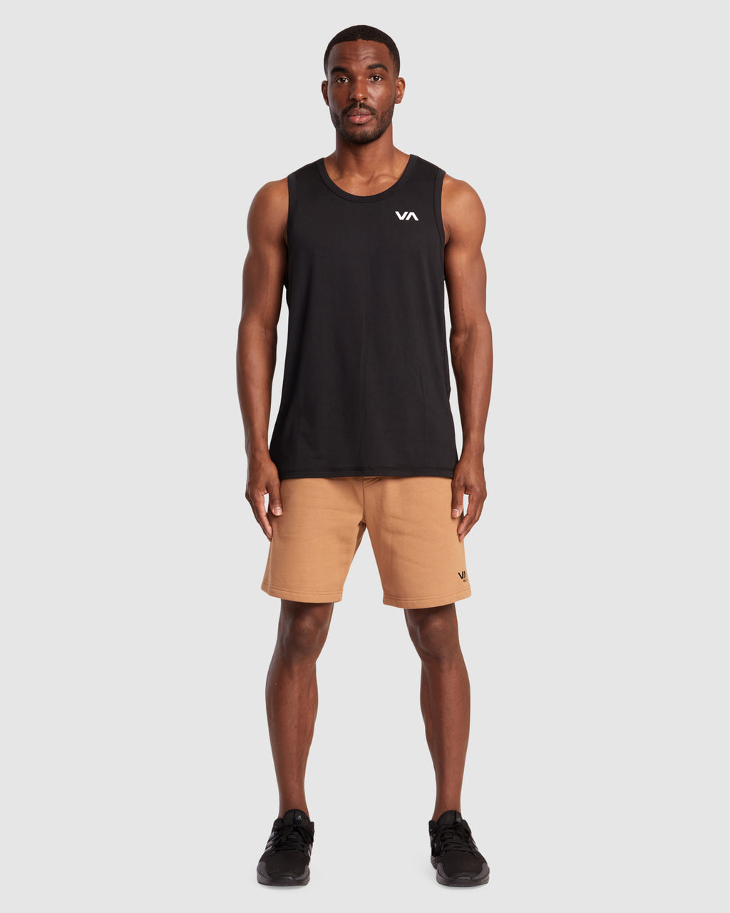 VA ESSENTIAL SWEATSHORT