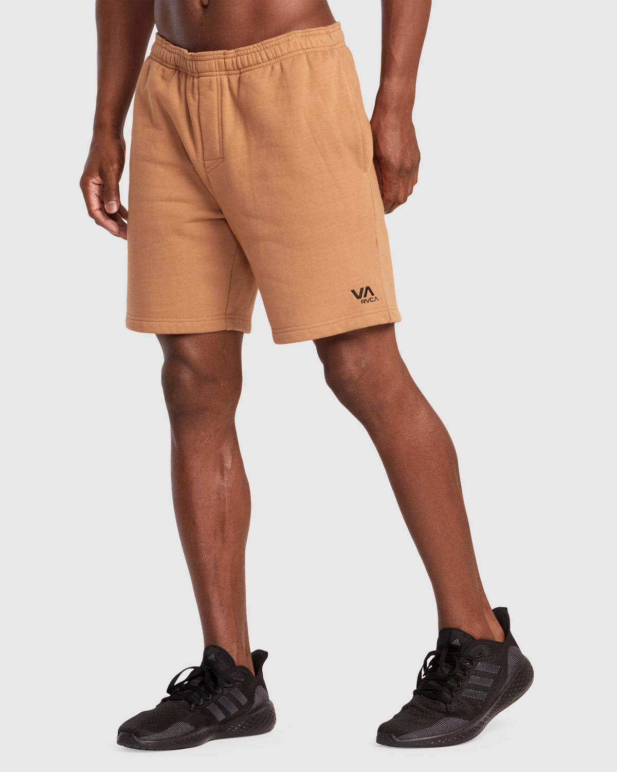 VA ESSENTIAL SWEATSHORT