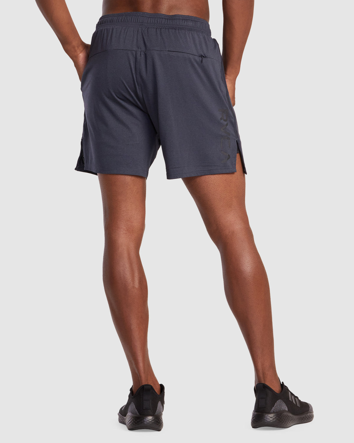 SPORT VENT SHORT 16