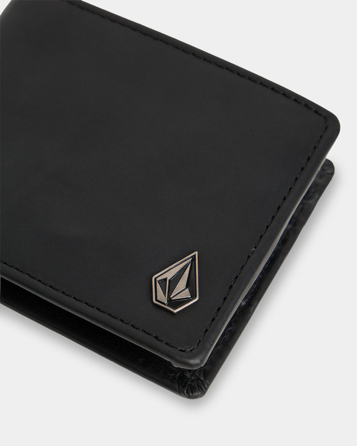 d6012300_volcom_blk_dtl2
