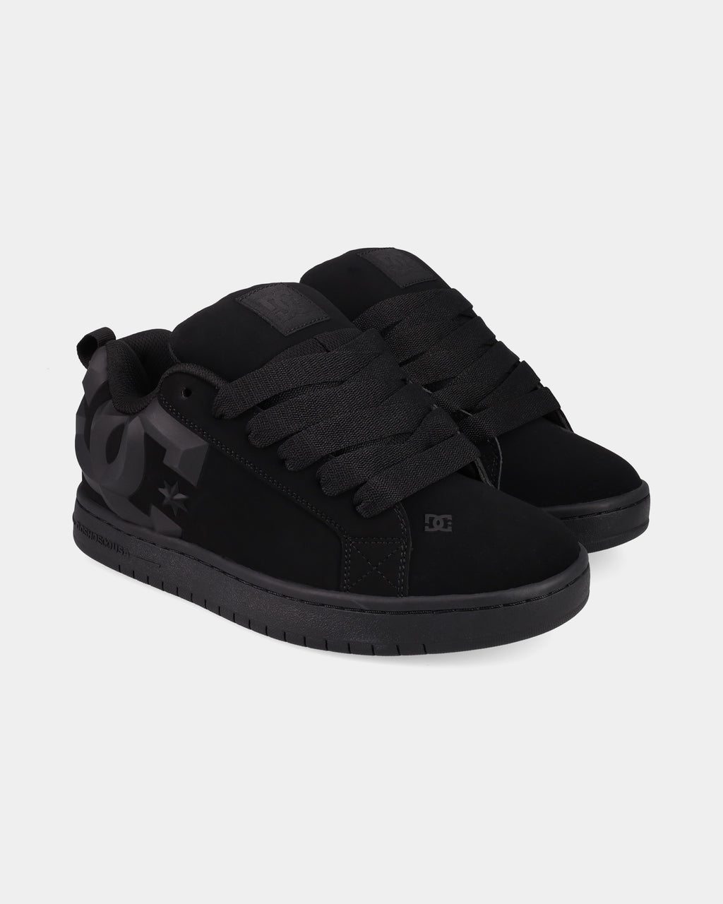 dc06035_dcshoes_001_frt1