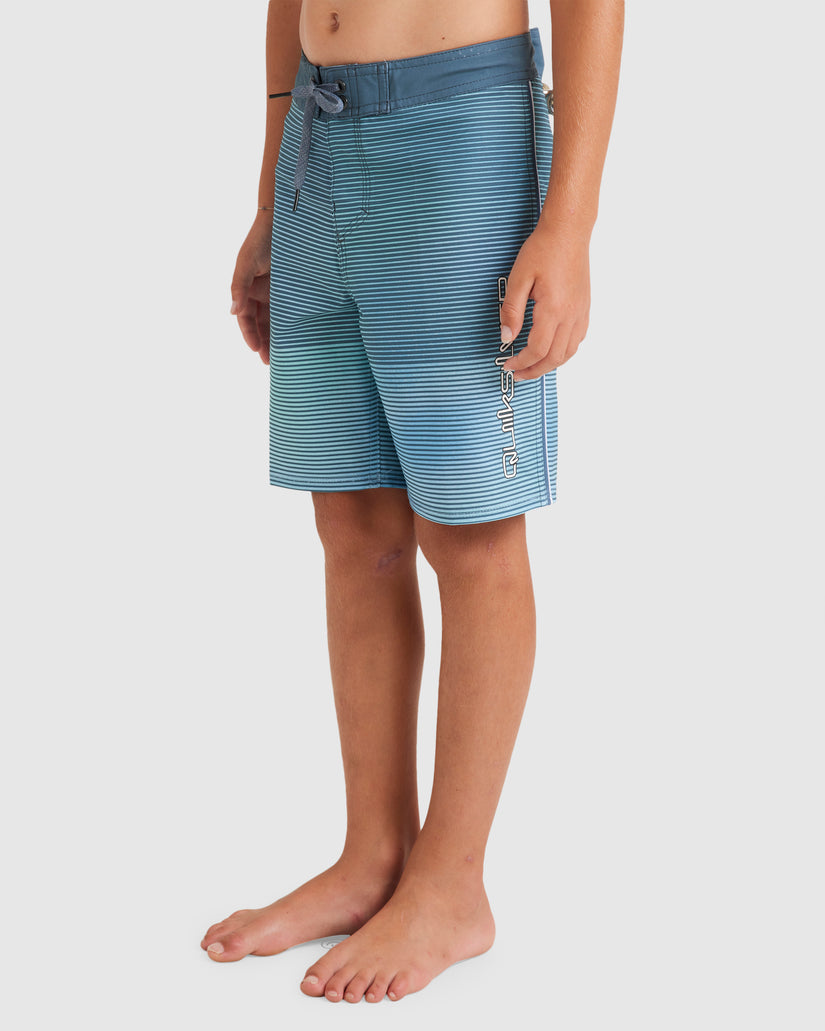 Boys 8-16 Surfsilk Massive 16" Boardshorts