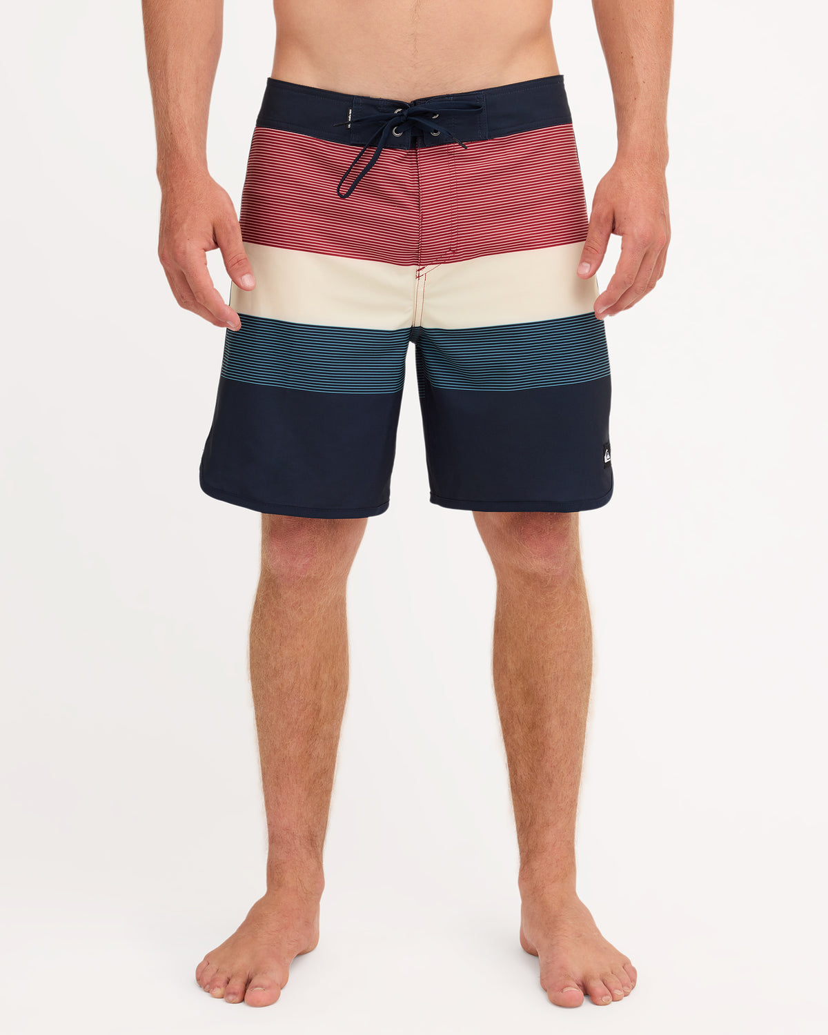 eqybs04921_quiksilver_ktp7_frt1
