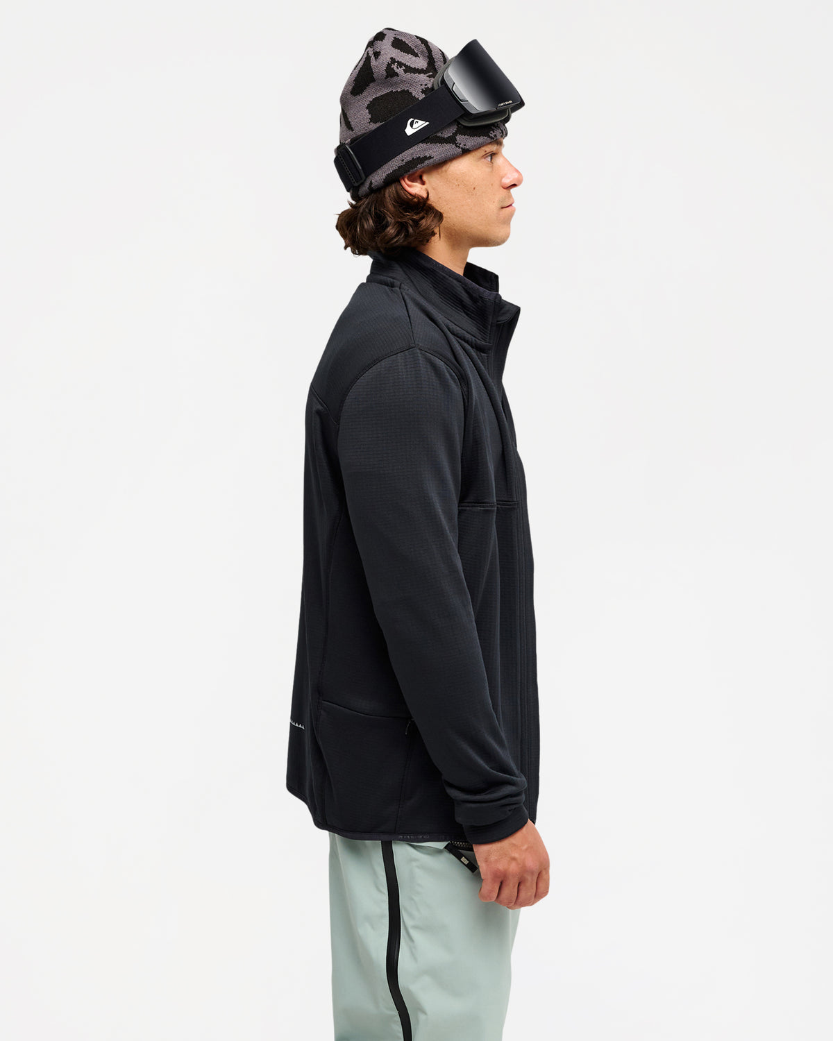 eqypf03085_quiksilver_kvj0_sd1