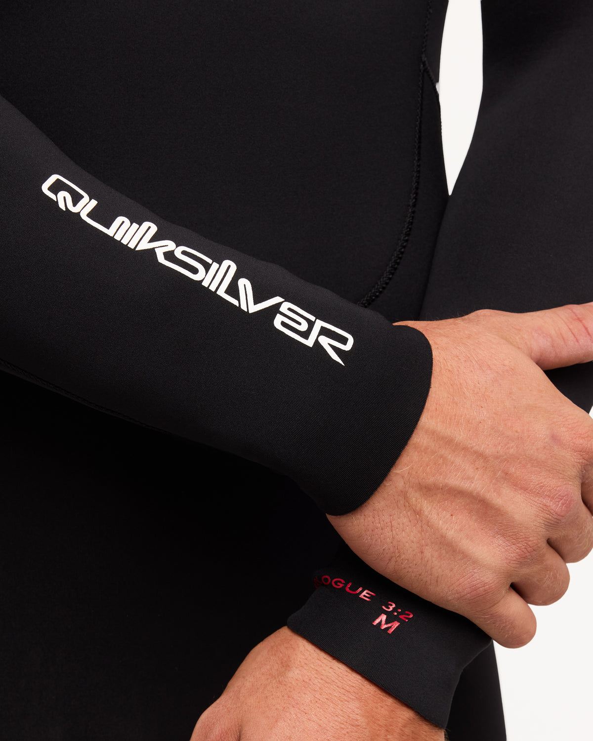 eqyw103241_quiksilver_blk_dtl2