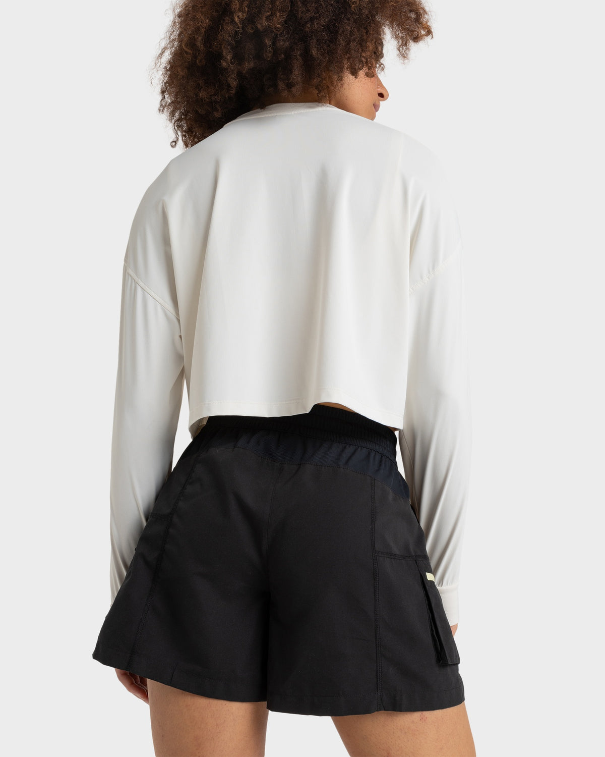 BOUNDLESS SPIRIT SHORTS