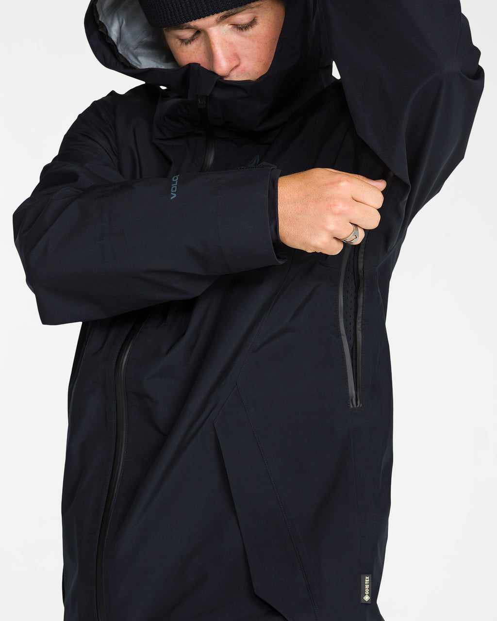 g0652651_volcom_blk_dtl1