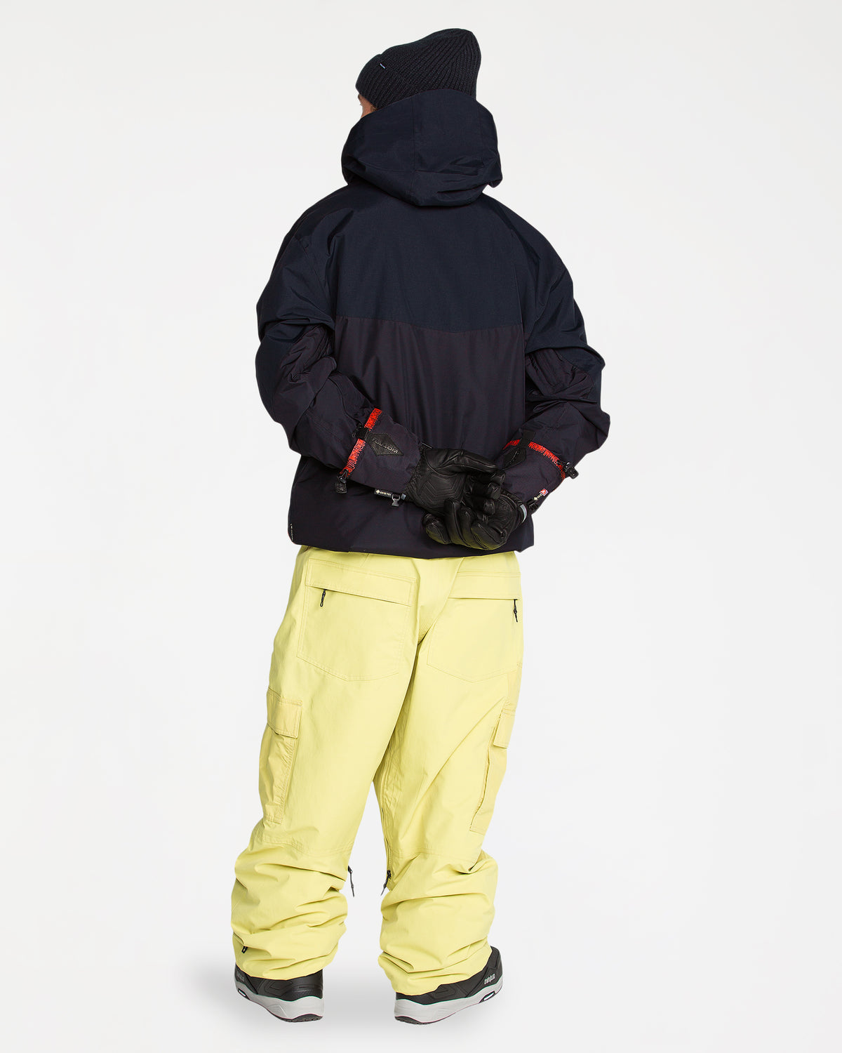 g0652652_volcom_blk_frt10