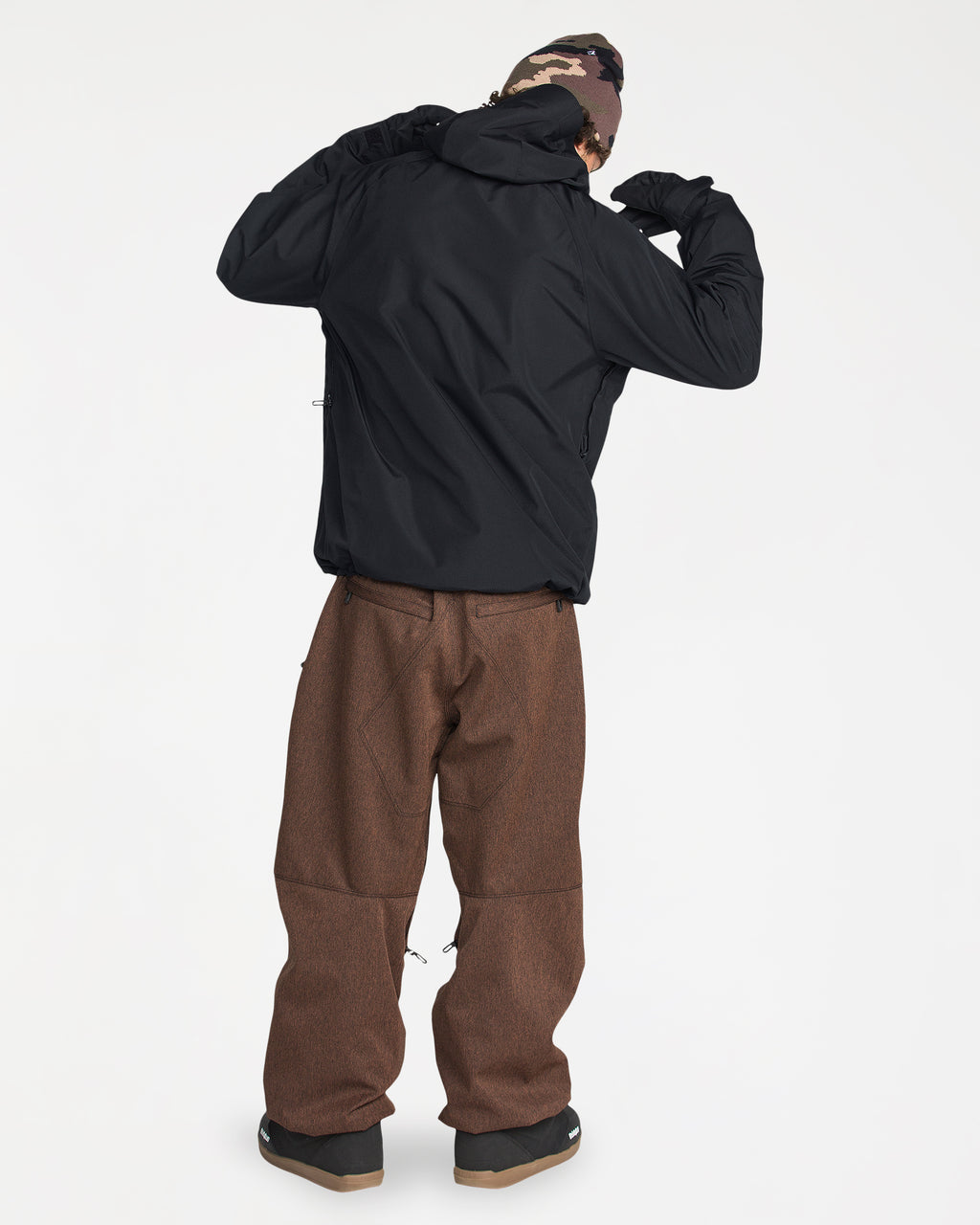 g0652656_volcom_blk_frt10