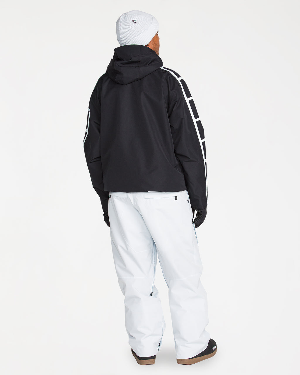 g0652657_volcom_blk_frt10