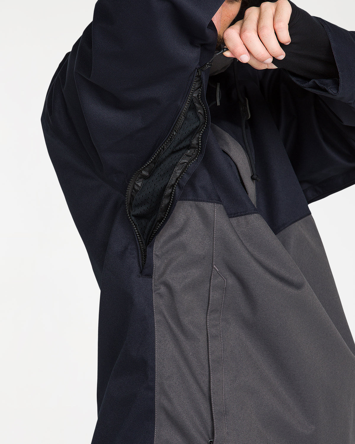 g0652659_volcom_blk_dtl2