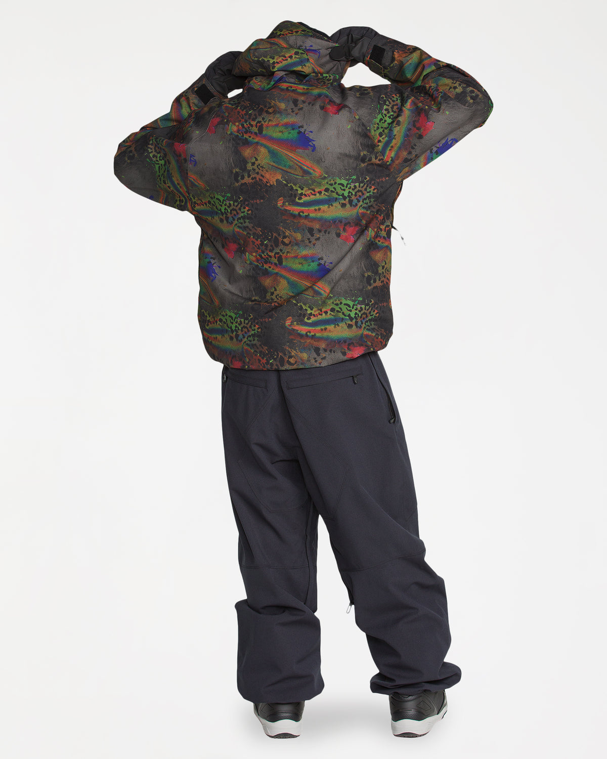 g0652659_volcom_che_frt10