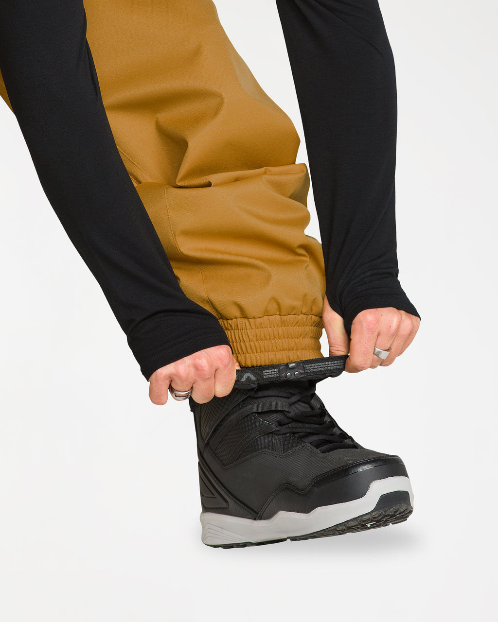 g1352668_volcom_be1_dtl1