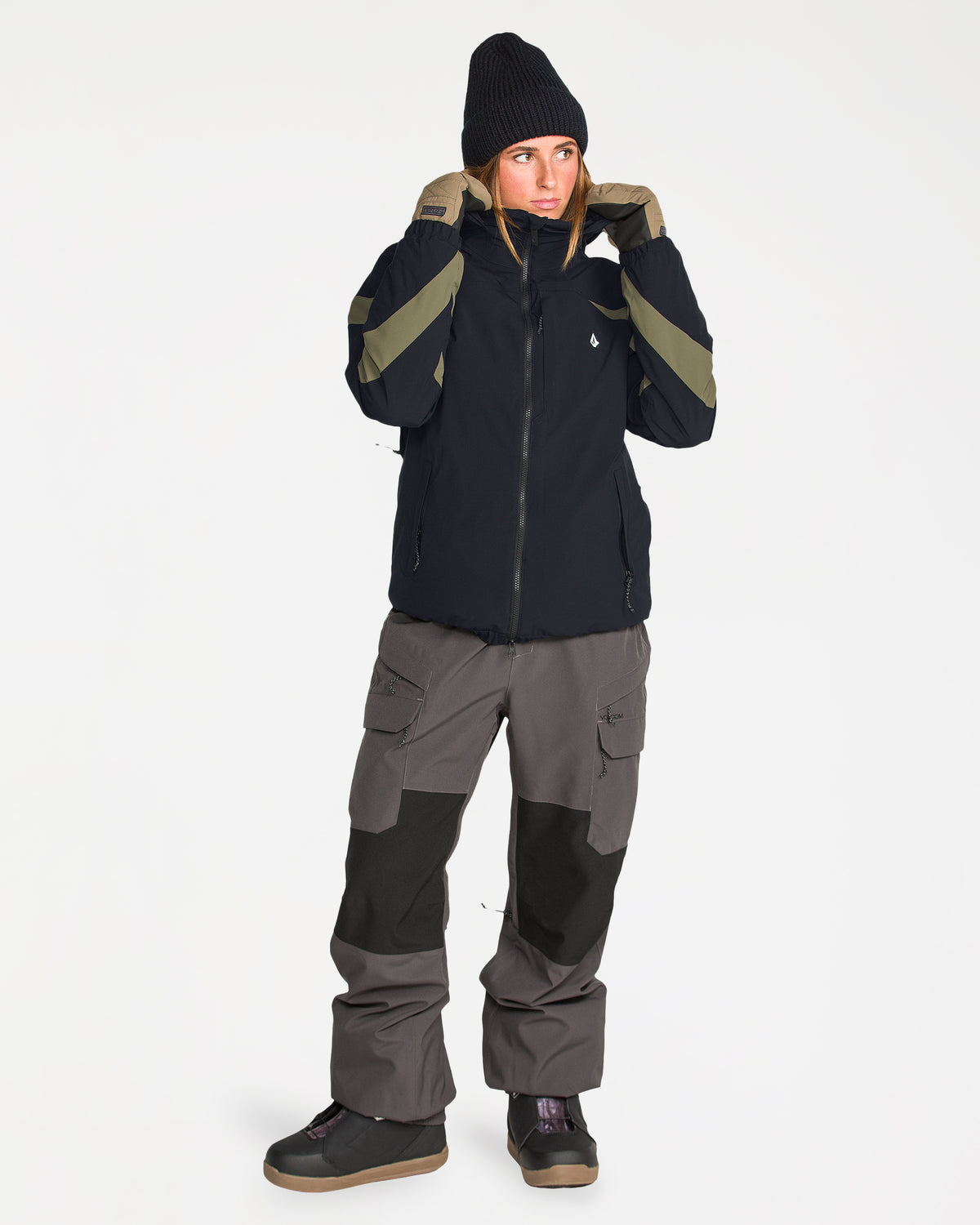 h0452656_volcom_blk_frt9