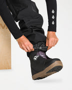 h1352659_volcom_blk_dtl3