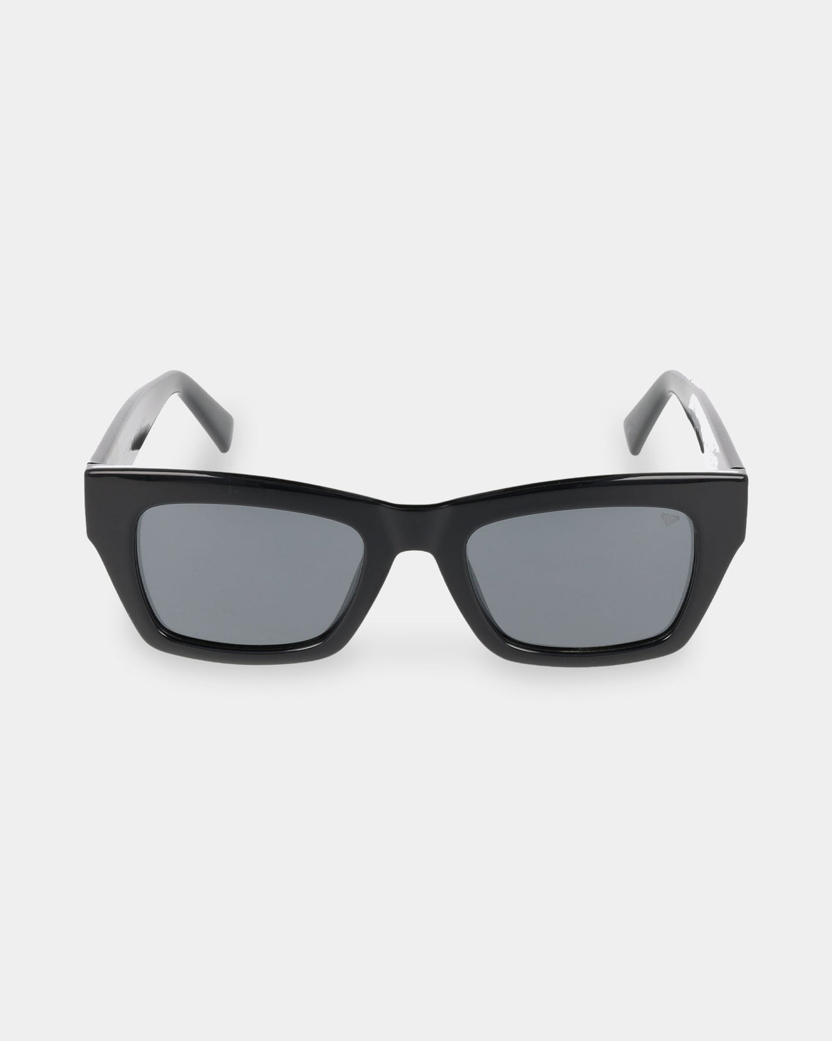 rs1005p_roxy_001_frt2