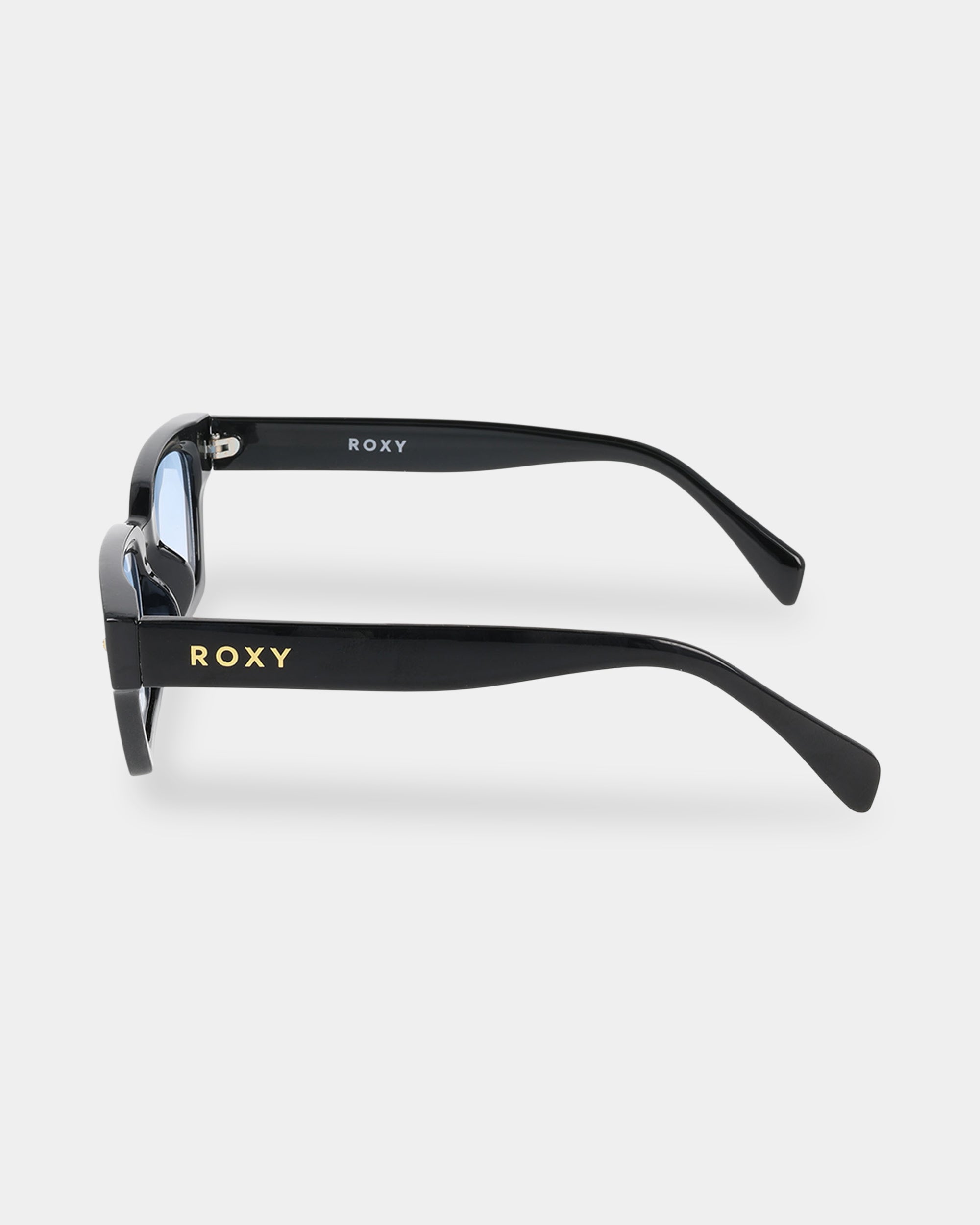 rs1012_roxy_002_sd1